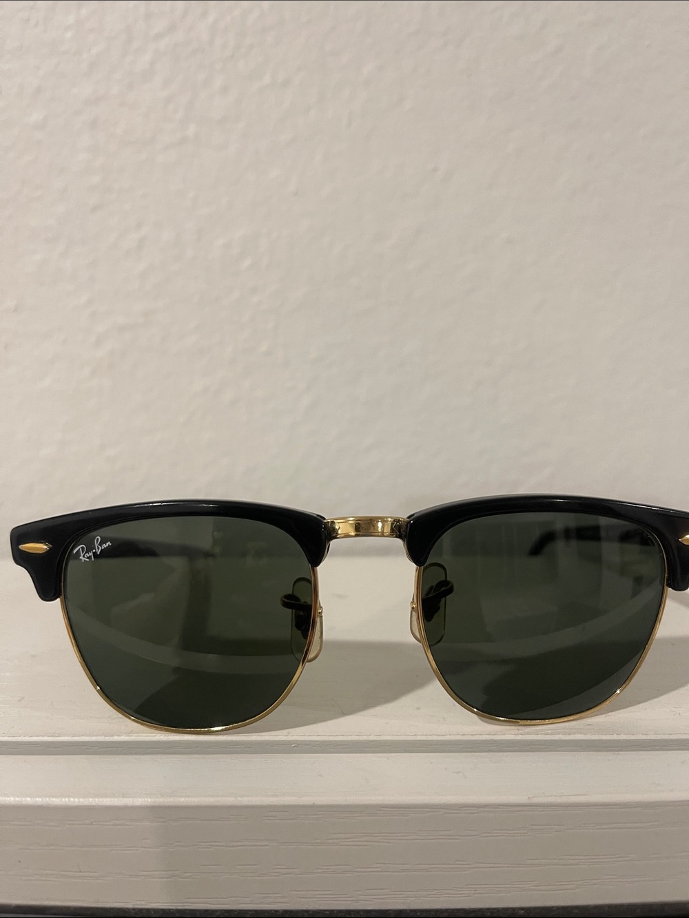 Ray-Ban Clubmaster Sunglasses Black and Gold with Green Lenses